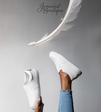 Women’s slip-on canvas shoes